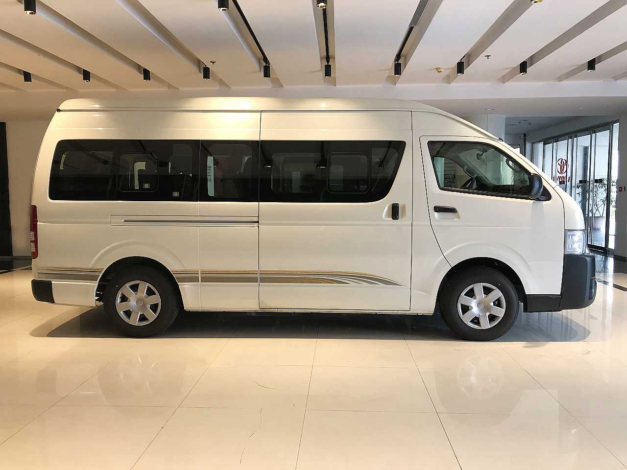 Hiace Bus 2008